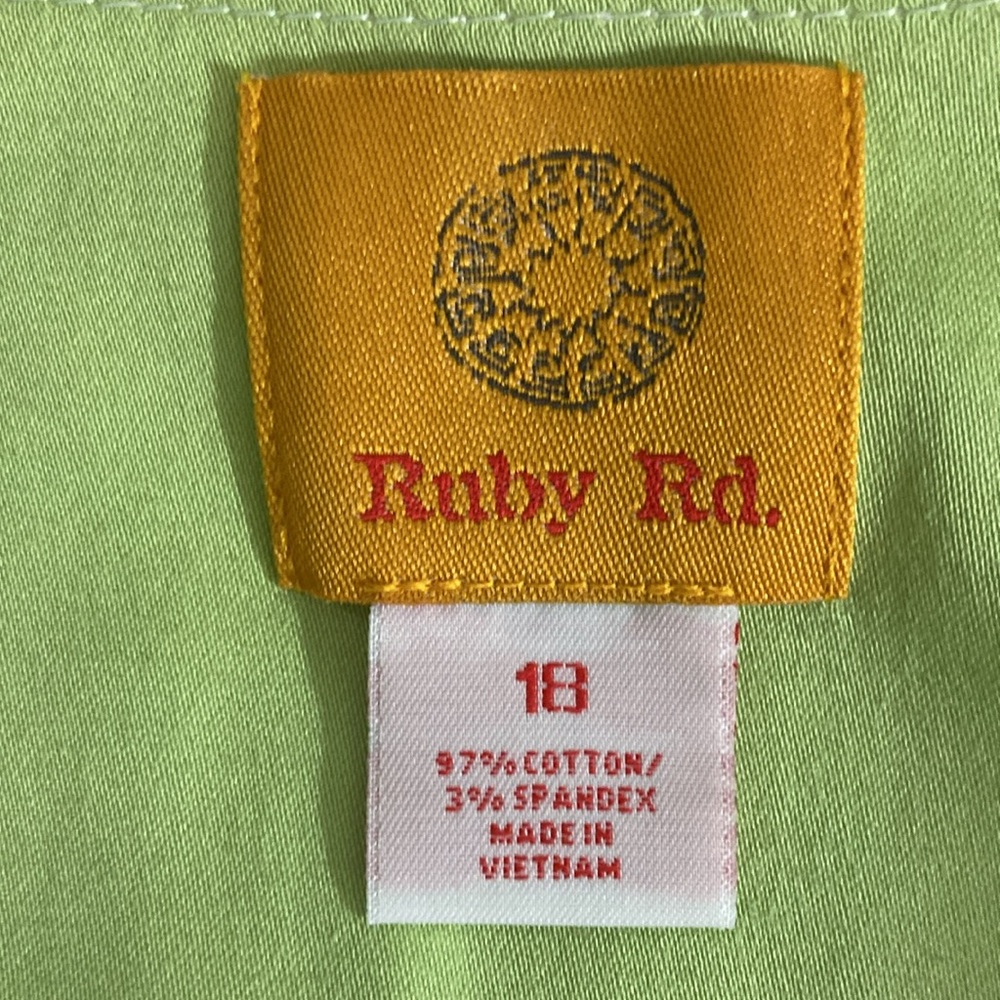 Ruby Rd. Light Weight Jacket Size 18 Mint Button Pockets w Embellished Tank Top - Picture 6 of 12